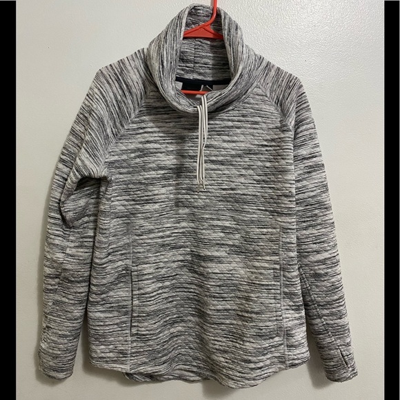 Marmot Tops - Marmot sweatshirt